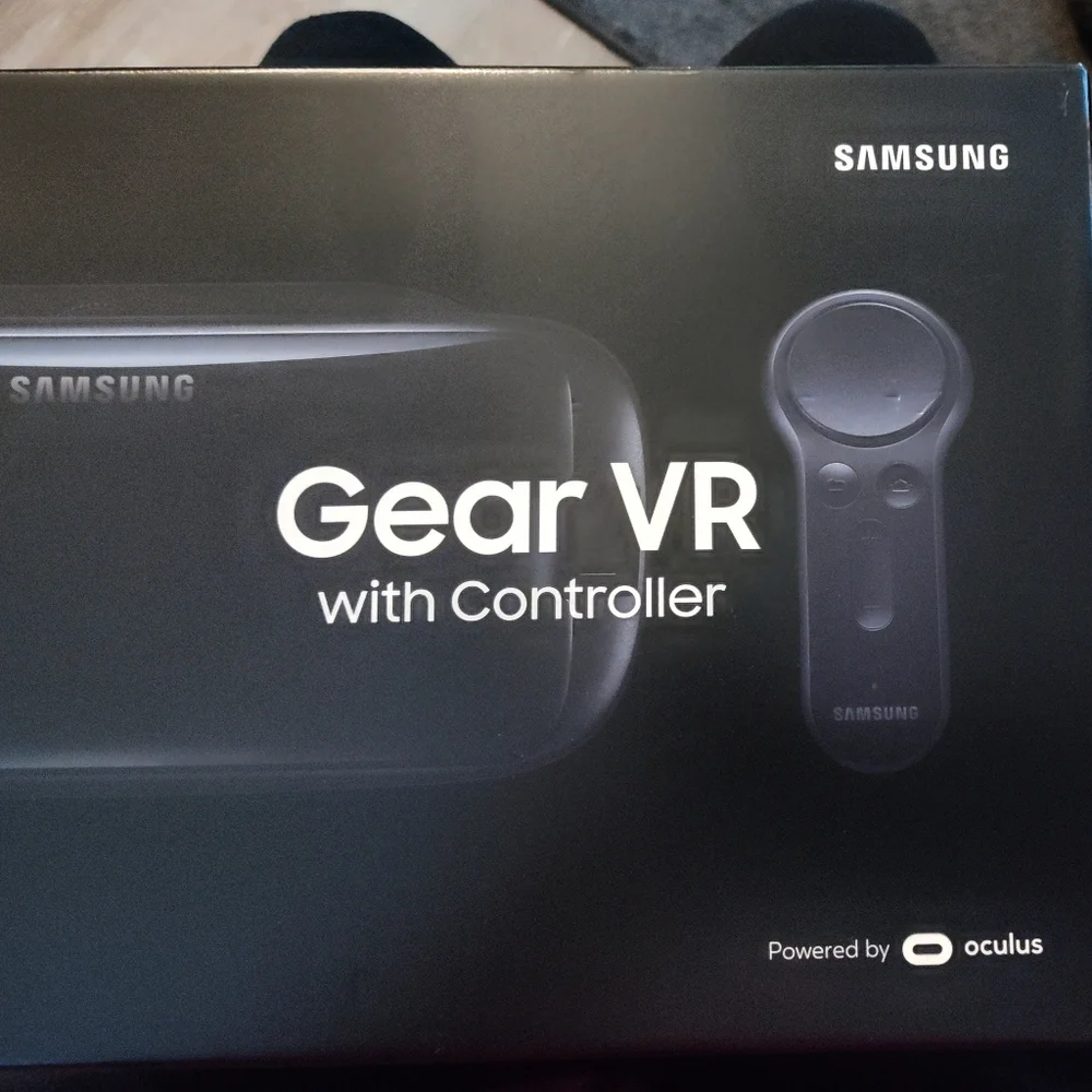 SEALED Samsung Virtual Reality (Damaged Box ONLY)